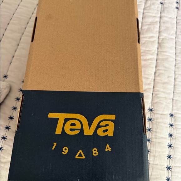 Teva Women’s Black Universal Flatform Sandal - Picture 5 of 8